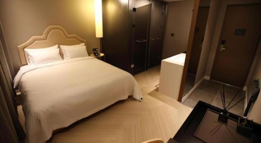 Londoner Hotel Busan Eksteriør bilde