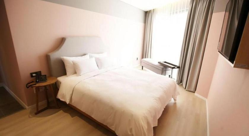 Londoner Hotel Busan Eksteriør bilde
