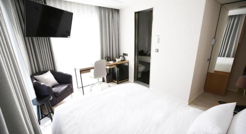 Londoner Hotel Busan Eksteriør bilde