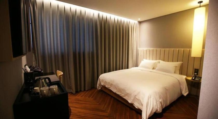 Londoner Hotel Busan Eksteriør bilde